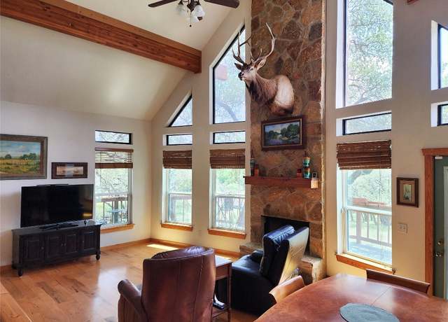 Property at 601 Echo Dr, Spicewood, TX 78669, 3 beds, 2 baths