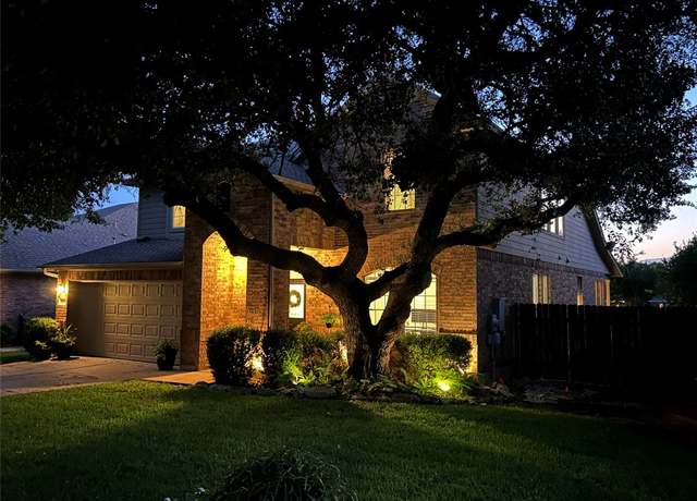 Property at 3818 Sky Ln, Round Rock, TX 78681, 4 beds, 3.5 baths
