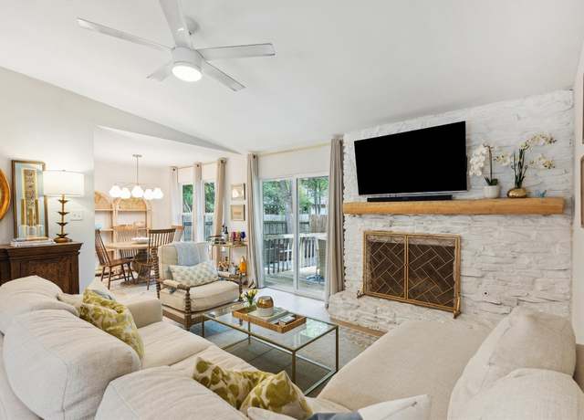 Property at 2602 Baxter Dr, Austin, TX 78745, 3 beds, 2 baths