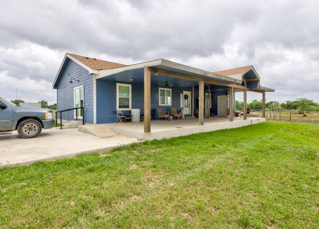 Property at 135 Wilbarger Bend Rd, Bastrop, TX 78602, 5 beds, 3.5 baths
