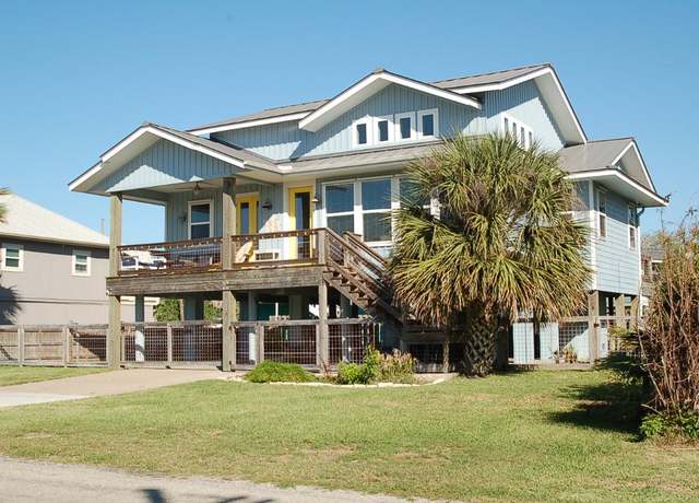 Property at 1 Jamaica Dr, Rockport, TX 78382, 3 beds, 2 baths