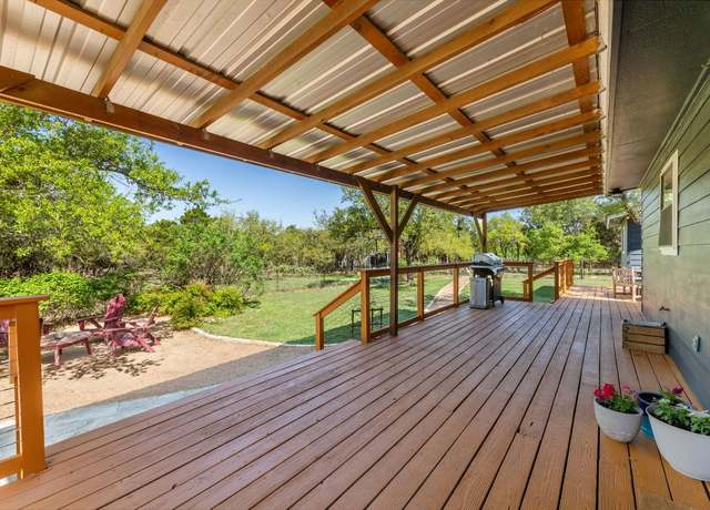 Property at 901 Martin Rd, Dripping Springs, TX 78620, 3 beds, 2 baths