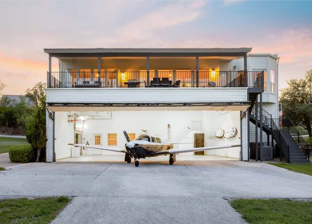 Property at 407 Dasher Dr, Lakeway, TX 78734, 3 beds, 2.5 baths