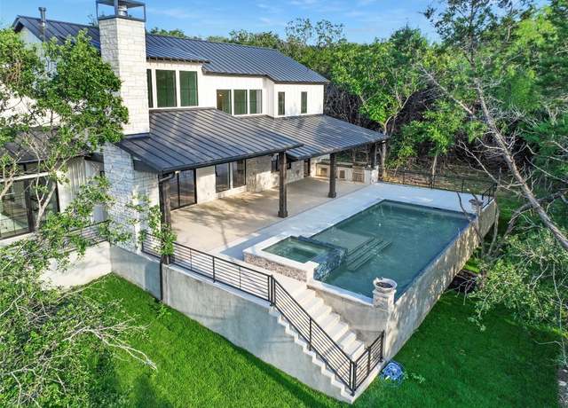 Property at 236 Riverfront Dr, New Braunfels, TX 78132, 4 beds, 4.5 baths