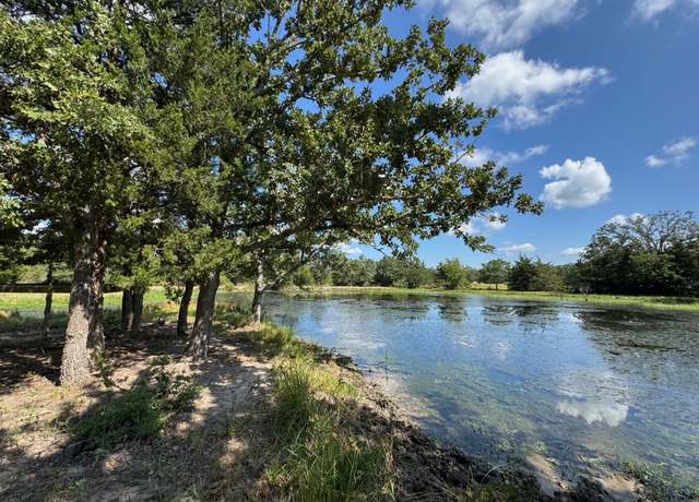Property at 13115 Schoenemann Rd, Carmine, TX 78932