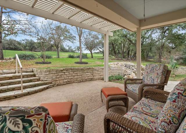 Property at 136 Clubhouse Dr, Lakeway, TX 78734, 4 beds, 2 baths