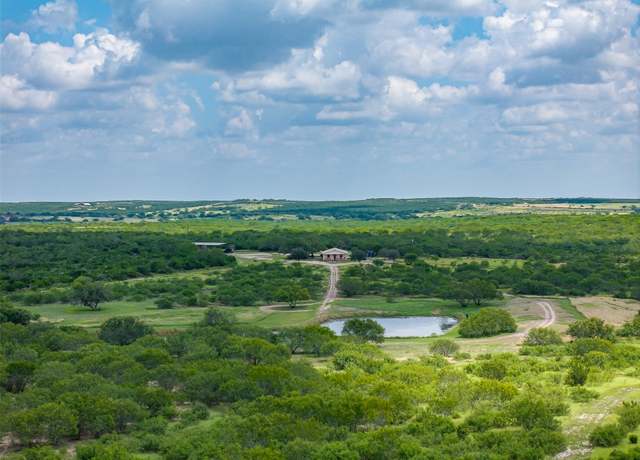 Property at 817 Highway 59 S, George West, TX 78022, 2 beds, 1 bath