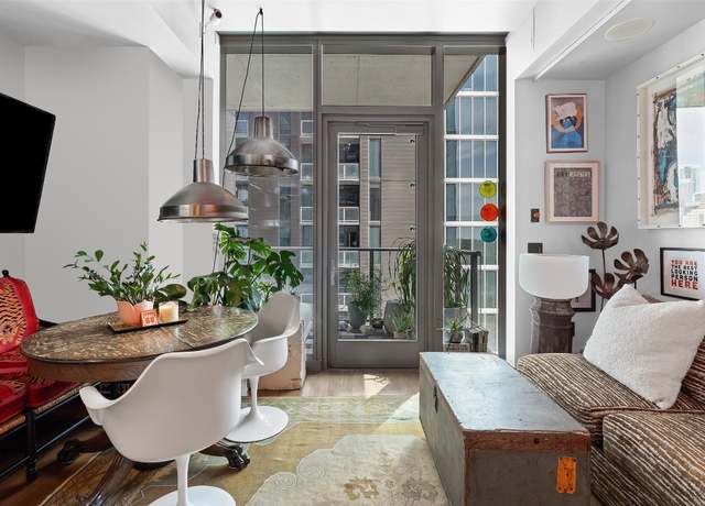 Property at 44 East Ave #1706, Austin, TX 78701, 1 bed, 1 bath