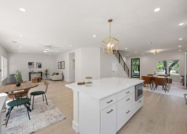 Property at 13 Autumn Oaks Dr, Lakeway, TX 78738, 4 beds, 2.5 baths