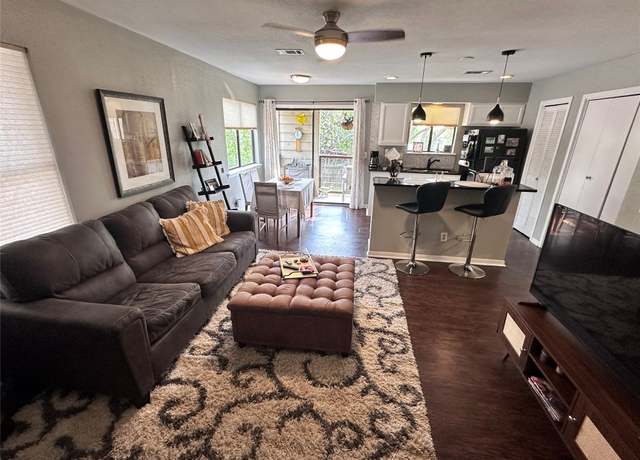 Property at 421 W San Antonio St W Unit C3, San Marcos, TX 78666, 1 bed, 1 bath