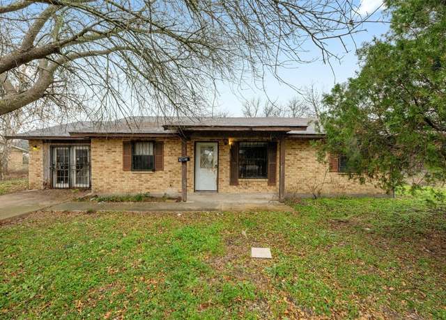 Property at 2705 Garden Way, San Marcos, TX 78666, 3 beds, 2 baths