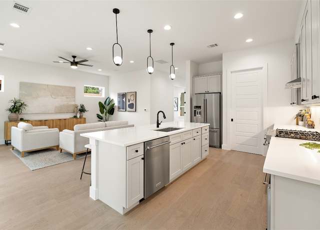 Property at 1702 Pennsylvania Ave, Austin, TX 78702, 4 beds, 3.5 baths
