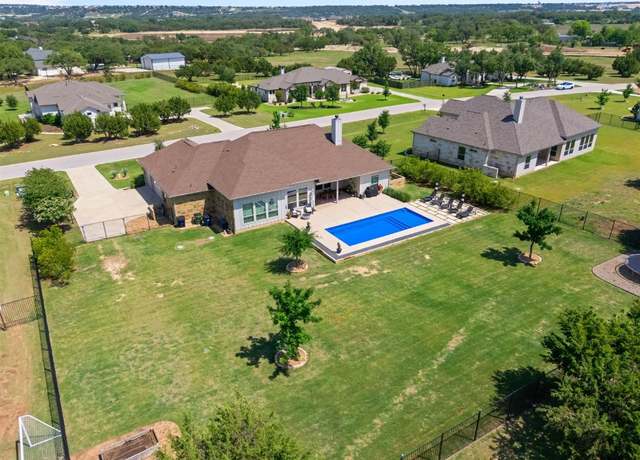 Property at 304 Joya Dr, Liberty Hill, TX 78642, 4 beds, 3 baths