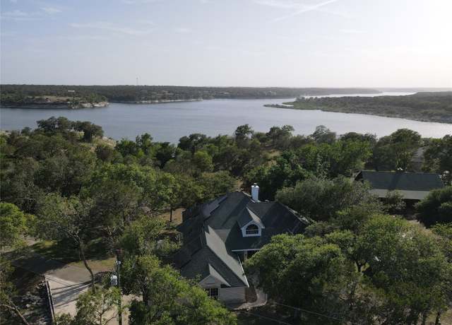 Property at 5008 Lakeaire Cir, Temple, TX 76502, 3 beds, 2.5 baths