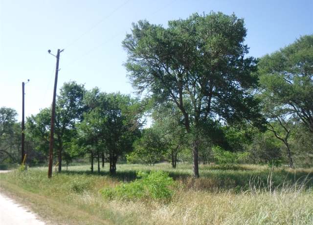 Property at 137 Winding Ln, Smithville, TX 78957