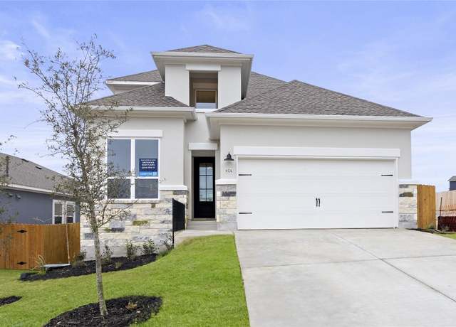Property at 8504 Red Bottle Brush Rd, Lago Vista, TX 78645, 4 beds, 3.5 baths