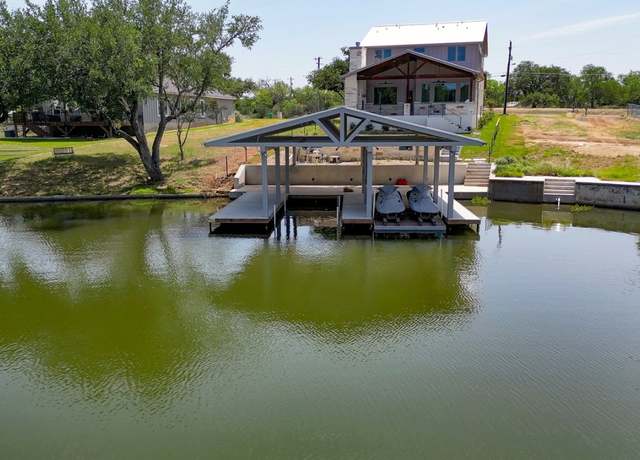 Property at 208 E Lakeshore Dr, Sunrise Beach, TX 78643, 4 beds, 4.5 baths