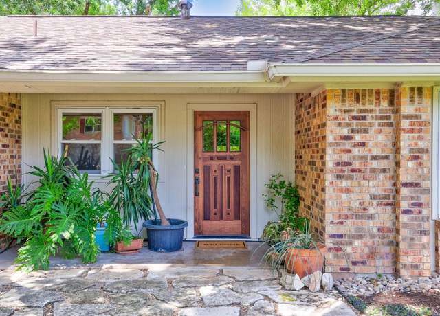 Property at 502 Parkview Dr, Pflugerville, TX 78660, 3 beds, 2 baths