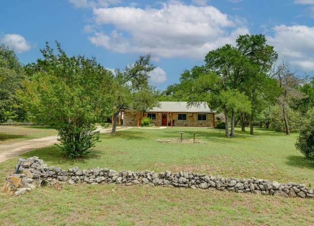 Property at 418 Grand Prairie Cir, Dripping Springs, TX 78620, 3 beds, 2 baths