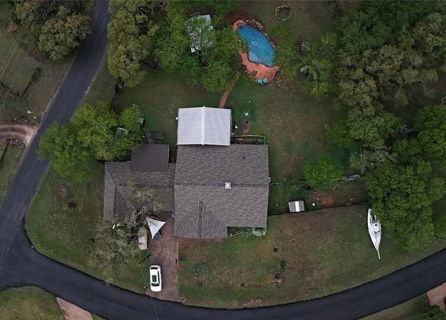 Property at 13210 Turkey Roost Rd, Manchaca, TX 78652, 4 beds, 3 baths