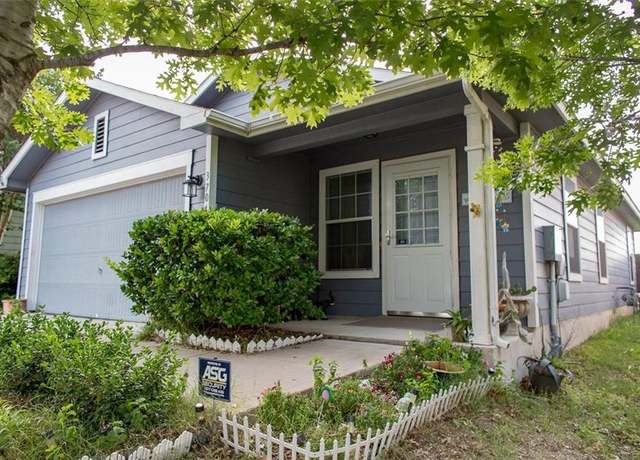 Property at 3704 Autumn Bay Dr, Austin, TX 78744, 3 beds, 2 baths