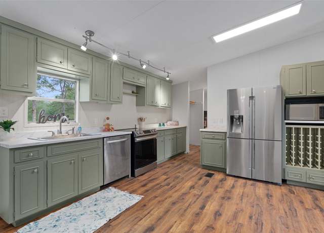 Property at 128 Boyd Rd, Red Rock, TX 78662, 4 beds, 2 baths