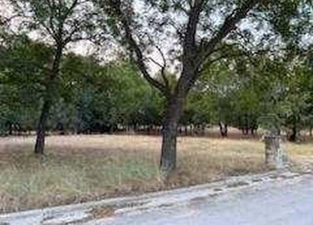 Property at 1409 E Avenue H, Lampasas, TX 76550