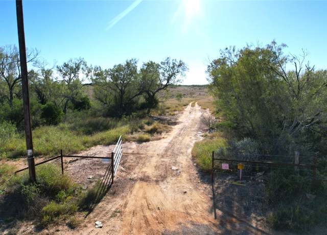 Property at 1913 County Road 3000, Pearsall, TX 78061