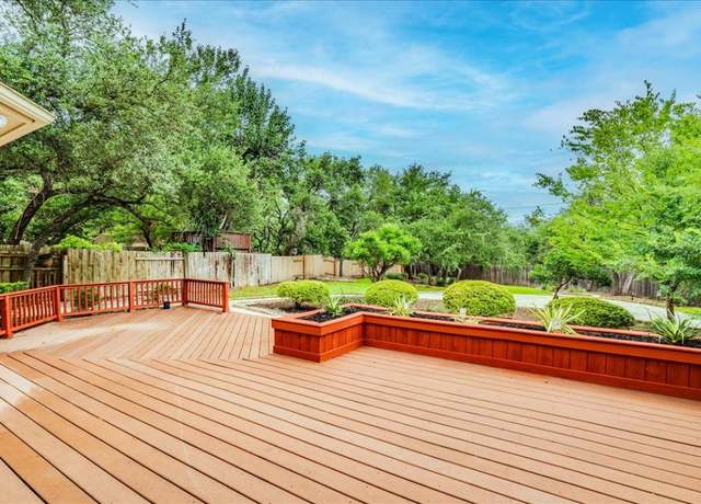 Property at 10328 Ember Glen Dr, Austin, TX 78726, 4 beds, 3 baths