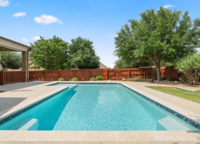Property at 5701 Cherokee Draw Rd, Austin, TX 78738, 4 beds, 3.5 baths
