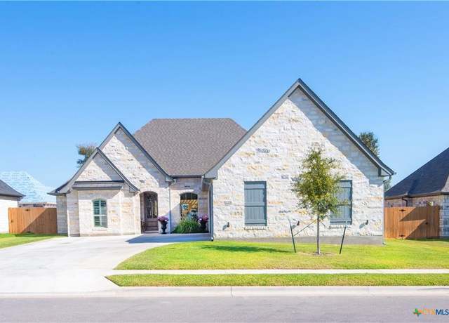 Property at 1206 Logan Blvd, Salado, TX 76571, 4 beds, 2.5 baths