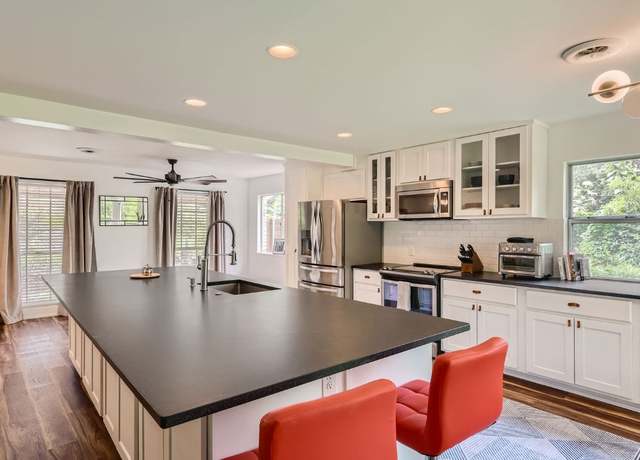 Property at 3405 Santa Fe Dr, Austin, TX 78741, 3 beds, 2 baths