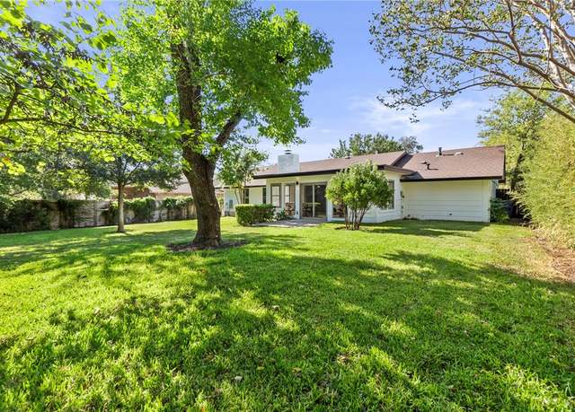 Property at 1004 Cripple Creek Dr, Austin, TX 78758, 5 beds, 3 baths