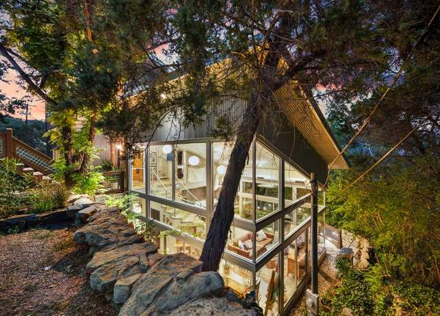 Property at 3025 Geronimo Trl, Austin, TX 78734, 4 beds, 3.5 baths