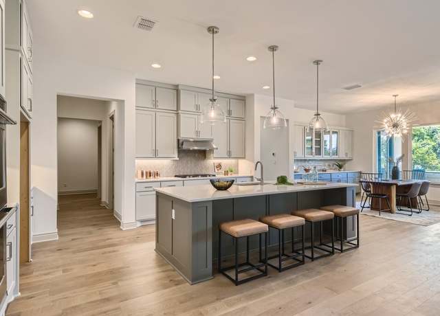 Property at 156 Carousel Ln, Driftwood, TX 78619, 5 beds, 5.5 baths