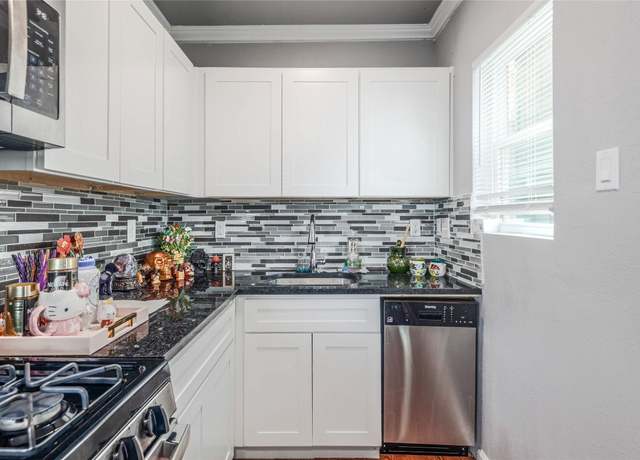 Property at 204 E 30th St #103, Austin, TX 78705, 1 bed, 1 bath