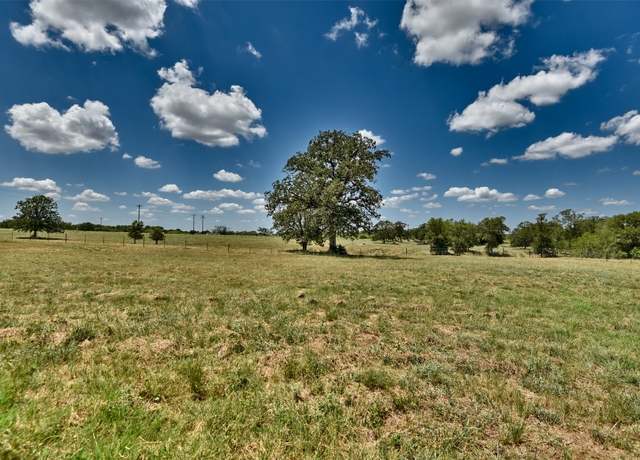 Property at 124 Sunny Day Dr, Red Rock, TX 78662