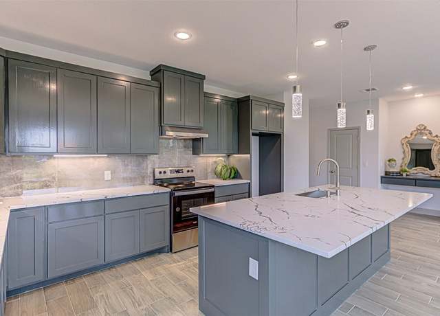 Property at 162 Puu Waa Waa Ln, Bastrop, TX 78602, 3 beds, 2 baths