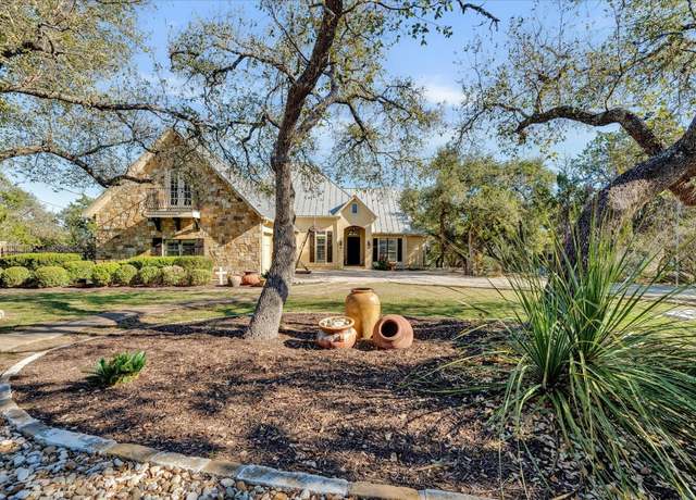 Property at 16 Meridian Dr, Wimberley, TX 78676, 3 beds, 2.5 baths