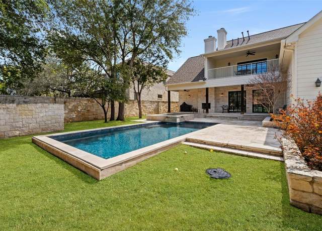Property at 625 Robin Dale Ct, Lakeway, TX 78734, 4 beds, 4.5 baths