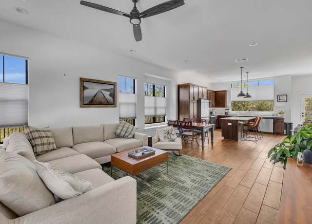 Property at 808A E 17th St, Georgetown, TX 78626, 3 beds, 2.5 baths