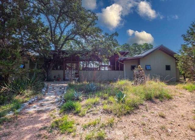 Property at 900 Pedernales Oaks Dr, Johnson City, TX 78636, 2 beds, 2 baths