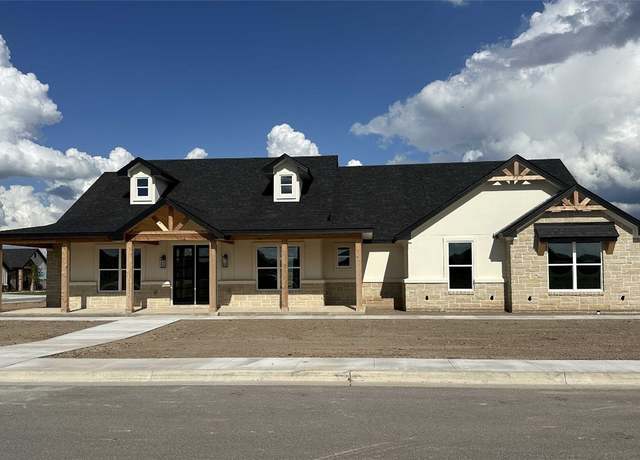 Property at 6792 King Mill Dr, Salado, TX 76571, 4 beds, 3.5 baths