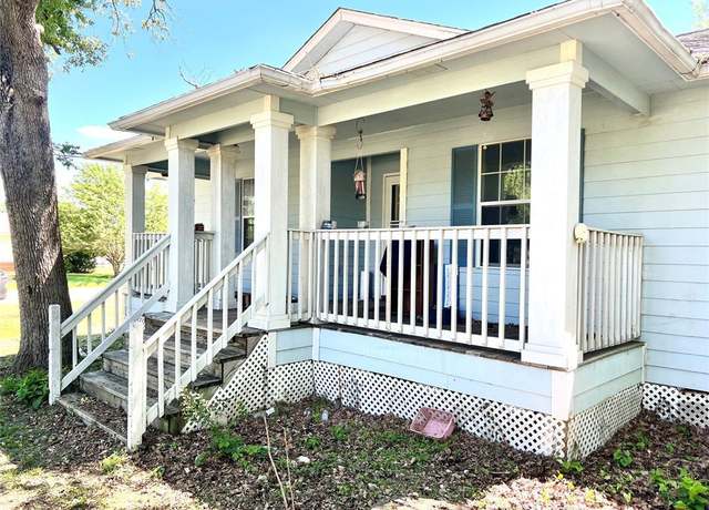 Property at 2105 W Gillis Ave, Cameron, TX 76520, 4 beds, 2 baths