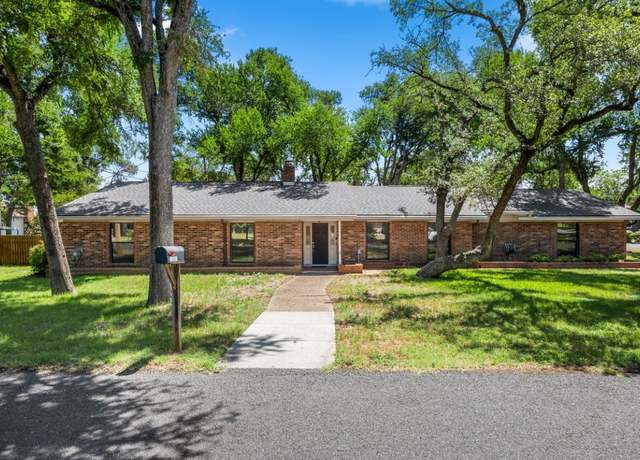 Property at 13001 Stillforest St, Austin, TX 78729, 3 beds, 2.5 baths