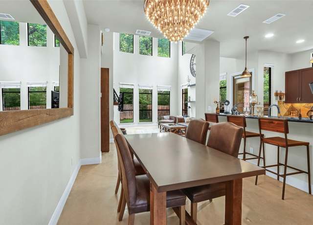 Property at 2312 Thornton Rd Unit B, Austin, TX 78704, 2 beds, 2.5 baths