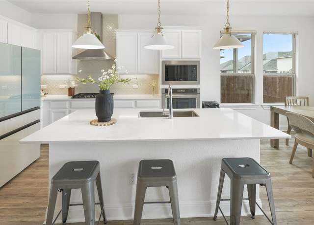 Property at 821 Olinda Way, Liberty Hill, TX 78642, 3 beds, 2.5 baths