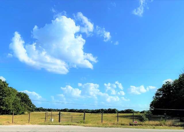 Property at 510 E Washington St, Groesbeck, TX 76653