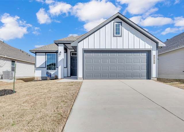 Property at 121 Walk Way, Jarrell, TX 76537, 3 beds, 2 baths