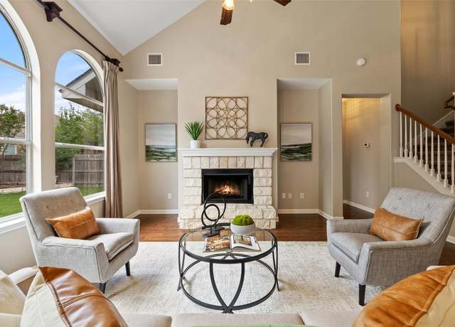 Property at 11121 Sandstone Trl, Austin, TX 78750, 4 beds, 3.5 baths
